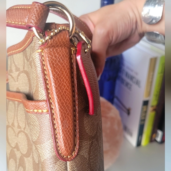 NWOT Coach Crossbody Large - Picture 9 of 11